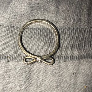 Pandora Sparkling Bow Ring